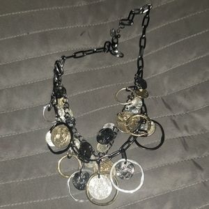 Metal colored necklace